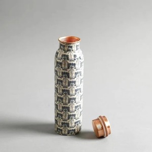 Botella de Cobre HealthCopper con Diseño de Mandala, Botella Ayurvédica de Cobre con Impresión de Mandala, Botella de Agua de Cobre Puro de 1 Litro con Diseño de Mandala - Product Image 2