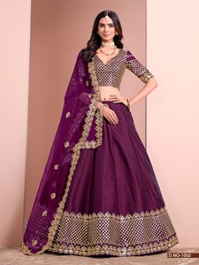 Colorido clásico Lehenga Choli bordado de flores hecho a mano impreso hasta el suelo A-Line blusa sin espalda de tafetán de seda para boda - Product Image 2