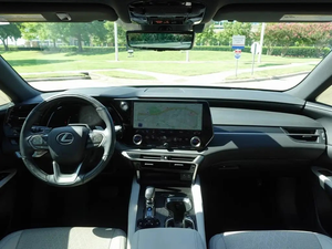 Lexus RX 350 Premium 2024 d'occasion en excellent état, conduite à gauche, sièges en cuir, 5 places, caméra de recul, Euro IV, ESC, 75 001-100 000 milles, essence - Product Image 2