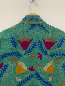Chaqueta corta de invierno con bordado Suzani verde, chaqueta bohemia de invierno, chaqueta bordada a mano para mujer, regalo - Product Image 4