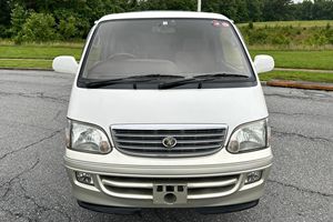 Toyota HiAce Super Custom Living Saloon EX 4WD USADO del 2000 - Product Image 1