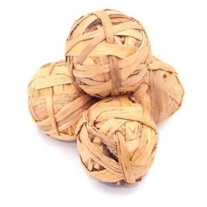 Juguete para mascotas de algas marinas hecho a mano más vendido, bola masticable de jacinto de agua sostenible para gatos y perros - Product Image 3