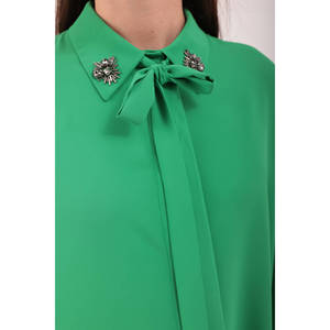 Chemisier vert pour femme avec détail cape au dos et col brodé, 100 % polyester, design à nouer pour un usage quotidien - Product Image 5