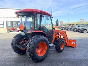 Tractor Kubota MX4900HST de 60 HP con Cargador Frontal, Tractor Agrícola con Ruedas, Cargador Utilitario para Granja - Product Image 3