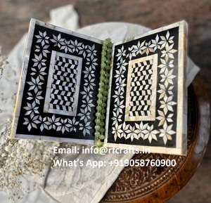 แท่นวางอัลกุรอานแบบงานฝีมือตกแต่ง ดีไซน์หรูหราด้วยเรซิ่นและไม้ สำหรับการละหมาดและเป็นของขวัญพิเศษ - Product Image 4