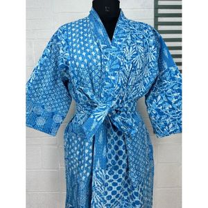 ชุดกิโมโนยาวแบบกลับด้านได้ Kantha Pur สีเขียวพาสเทล ลายสัตว์ ผ้าฝ้าย สำหรับคลุมชุดว่ายน้ำ - Product Image 2