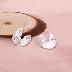 Hot sale trendy luxury personality alloy stud earring solid brass plain silver plated women's wear western fan shaped earrings