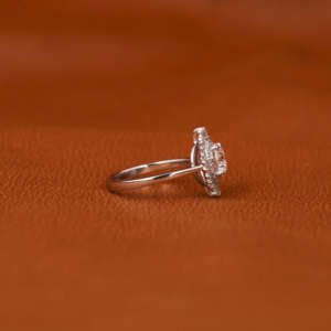 Anillo de compromiso de oro sólido de 14 quilates, libre de conflictos, redondo y corte Baguette, diamante, doble Halo, diseño Starburst, anillo chapado en oro - Product Image 6