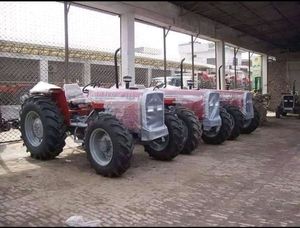 รถแทรกเตอร์แมสซีย์เฟอร์กูสันมือสองอุปกรณ์ทางการเกษตรเครื่องใช้ในสภาพการทำงานที่ดีผู้จำหน่ายขายส่ง - Product Image 3