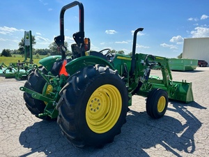 2024 Tracteur agricole JohnDeere 2038R 2WD de bonne qualité avec composants de base-Pompe à roue assez utilisée - Product Image 4