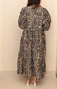 Robe mi-longue à imprimé bloc Mini robe Robe à imprimé léopard Col profond avec cordon de fermeture - Product Image 5