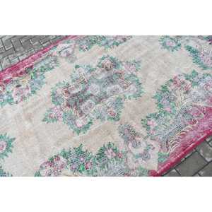 Vintage Turkish Rug 5.6x9.1 ft, <b>Red</b> Large Animal Print <b>Wool</b> Rug - Product Image 5