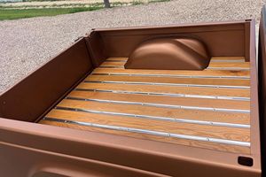 Ford F-100 de 1960 Usado en Buen Estado, Recientemente Restaurado, Motor V8 de 460 Pulgadas Cúbicas, Frenos de Disco Delanteros, Dirección Asistida - Product Image 5