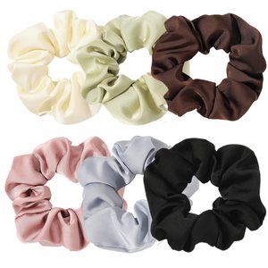 Attaches de cheveux élastiques 100% soie, Logo personnalisé doux, accessoires de cheveux pour femmes OEM Scrunchy Hair Tie Made In Vietnam - Product Image 1