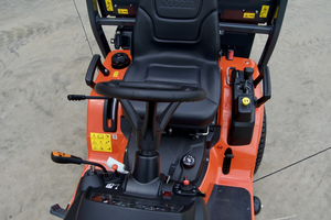 Tracteur agricole compact 4x4 Kubota G231-LD de haute qualité, 23 ch, avec chargeur, très abordable, prêt à être expédié - Product Image 6