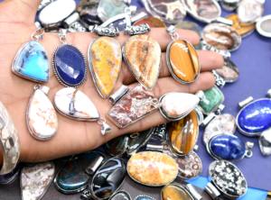 Lote de colgantes de cristal natural, venta al por mayor, joyería de piedras preciosas múltiples, colgante bohemio Chapado en plata de ley 925, piedras preciosas surtidas - Product Image 4