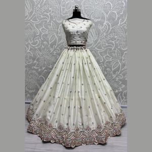 Superhit Exclusivo Nuevo Diseñador a Juego Bordado Trabajo Partywear Lehenga Colecciones Para Mayoristas Por Royal Export In Surat - Product Image 4