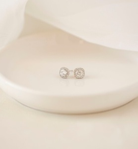 ต่างหูเม็ดกลมคริสตัลสีขาว18K ประดับเพชรทุกวันของขวัญคริสต์มาสของเธอ Er/41-1-4/S004 - Product Image 1