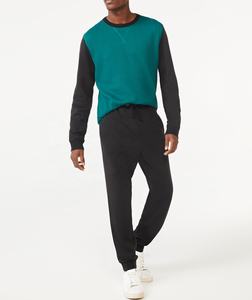 Opulent Vente en gros Streetwear Sweat-shirt à col rond en molleton à manches longues pour hommes, parfait pour les vêtements d'extérieur d'hiver - Product Image 5