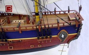 Gia Nhien Modèle réduit de GRAND BATEAU HM BARK ENDEAVOUR Design personnalisé Bois de haute qualité Décoration intérieure Peint à basse quantité minimale de commande - Product Image 4