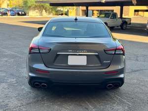 Usado 2015 Ma-se-ra-ti Ghi_bli Base - Product Image 2