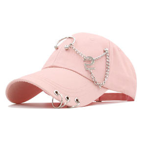Venta al por mayor Unisex Deportes Sombreros Gorras de béisbol 6 Paneles Gorras Con Cadena de Metal Hip Pop Punk Rock - Product Image 2
