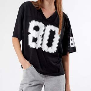 Ropa de calle de malla de media manga con cuello en V personalizada, camisetas gráficas sueltas, camisetas de gran tamaño, camiseta de baloncesto OEM transpirable sólida - Product Image 1