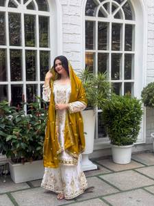 Traje Salwar Kameez de Seda de Alta Calidad Estilo Bollywood, Étnico Pakistaní, con Mangas Largas y Dupatta - Product Image 2