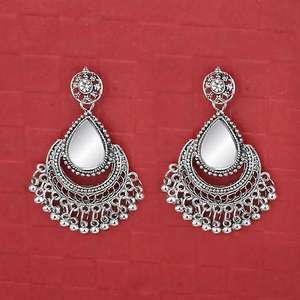 Jeweljunk Boucles d'oreilles fines en argent plaqué miroir Dangler Austrian Stone-1314706 - Product Image 1