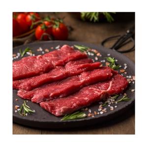 CUBO DE CARNE DE RES DESHUESADA FRESCA CONGELADA HALAL A BAJO PRECIO, EN ROLLO, EN VACÍO, LISTA PARA EXPORTACIÓN Y VENTA - Product Image 1