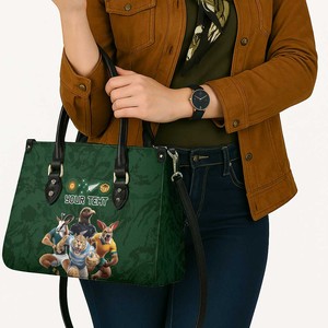 <span class=keywords><strong>Rugby</strong></span> Hemisferio Sur <span class=keywords><strong>Argentina</strong></span> AUNZ Sudáfrica mascota diseño verde impresión personalizada varios tamaños Pu bolsos de cuero mujeres - Product Image 4