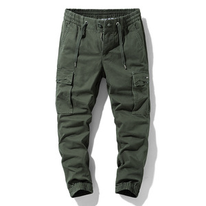 Pantalon cargo décontracté à coupe étroite pour homme, taille haute, motif camouflage, avec boutons décoratifs, multi-poches, pantalon en toile grande taille - Product Image 3