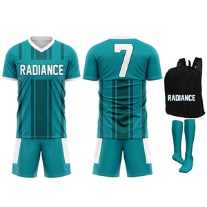 Conjunto de Camisetas de Fútbol Sublimadas Personalizadas de Alta Calidad para Hombre, Camisetas de Fútbol al por Mayor con Diseño de Transferencia Térmica, Pantalones Cortos de Fútbol para Adultos - Product Image 2