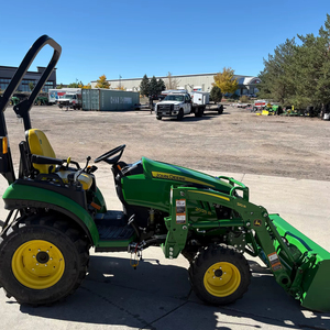 Tractor Compacto Serie 2 2025R, Tractor Utilitario Compacto 2025R para Cuidado del Césped y Agricultura, Cargador Frontal 120R - Product Image 1
