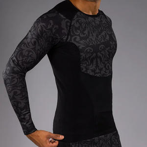 Camiseta de compresión personalizada de manga corta MMA BJJ Rash Guard con diseño sublimado y etiqueta privada - Product Image 3