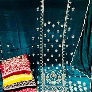 Costumes en soie brodés à la main non cousus de créateur moderne pour femmes Style traditionnel indien avant-gardiste pour les fêtes - Product Image 1