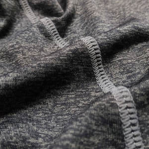 Protectores de erupción de color personalizados para hombres de calidad superior hechos con spandex/poliéster en precio al por mayor - Product Image 4