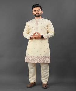 TRAVAIL DE BRODERIE EN SOIE RUSSE ATTRACTIF KURTA PAYJAMA VÊTEMENT DÉCONTRACTÉ PRIX DE GROS VÊTEMENT ETHNIQUE - Product Image 1