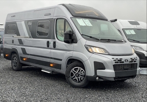 Autocaravanas de Primera Calidad con Amplio Espacio Habitable, Resistentes, para Acampar, de Fábrica - Product Image 4