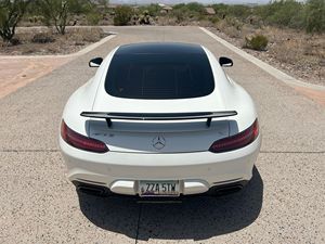 Mercedes-Benz GT Coupé 2017, 1-25000 Millas, V8 Biturbo AMG, Paquete Aerodinámico, Volante a la Izquierda, Cuero, Techo Panorámico, Cámara Trasera de 360° - Product Image 4
