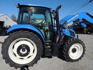 Tracteur agricole Holland PowerStar 120 neuf et d'occasion, 4x4, haute performance, transmission par engrenages, en stock, prêt à être expédié - Product Image 3
