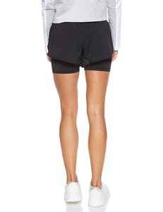 Pantalones cortos de gimnasio para correr personalizados OEM para mujer, pantalones cortos de tabla con estampado de fitness impermeables en blanco y negro de algodón transpirable de talla grande - Product Image 6