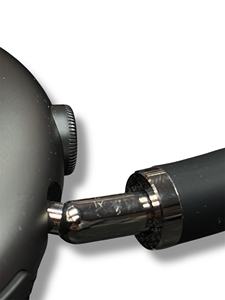 Audífonos Inalámbricos Max de Segunda Mano, Color Gris Espacial, Batería de Más de 3000 mAh, Más de 20 Horas de Reproducción, Control de Volumen - Product Image 6