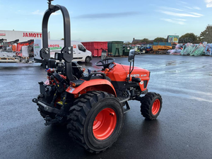 Tracteur utilitaire compact Kubota EK1-261 homologué pour la route avec attelage 3 points Cat 1N et ROPS – Vente en gros de mini-tracteurs Kubota EK1-261 4x4 - Product Image 6