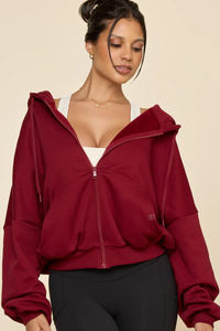 Conjunto Deportivo de Yoga para Mujer, Chaqueta con Capucha y Cremallera con Estampado Personalizado de Moda Otoño Invierno, con Bolsillo Delantero con Logotipo, Pantalones Cortos Holgados - Product Image 4