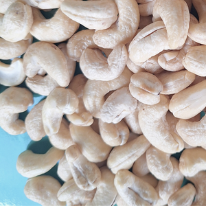 Trusted Supplier Raw Cashew <b>Nuts</b> Cashew <b>Nuts</b> Vietnam Raw Cashew <b>Nuts</b> Thailand From Santigo Vietnam - Product Image 1