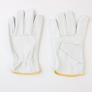 Offre Spéciale Gants de golf en cuir Cabretta pour hommes personnalisés Gants en peau de mouton respirants antidérapants pour femmes et enfants - Product Image 1