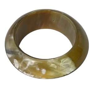 เครื่องประดับทำจากเขาควายดีไซน์ไม่เหมือนใครกำไลข้อมือดีไซน์ที่ดีที่สุดของผู้หญิงกำไลข้อมือหนังวัวแท้อินเทรนด์ขายดีที่สุด - Product Image 1