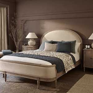 Camas Francesas Atemporales de Madera Maciza - Product Image 1