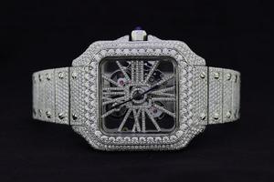 Nouvel arrivage Montre carrée de luxe en acier inoxydable Style antique de haute qualité Squelette entièrement glacé Moissanite Diamant Analogique unique - Product Image 6